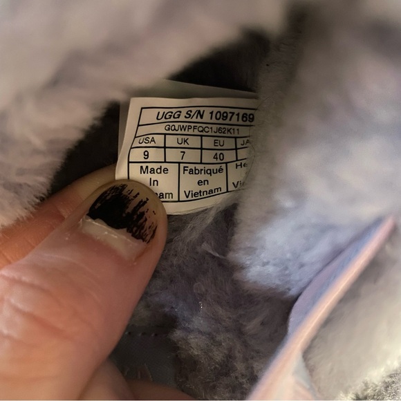 UGG Fluff Yeah Slides - Picture 5 of 5